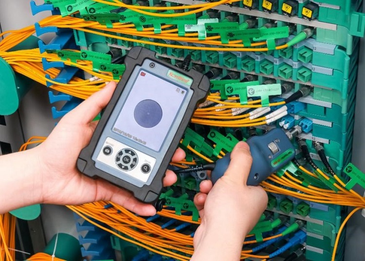 ¿Cómo elegir un inspector de conectores de fibra óptica?